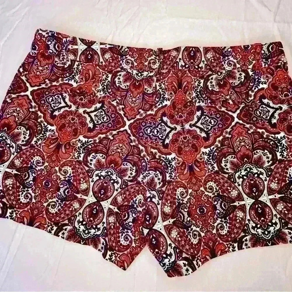 Kenar shorts, size 12, coral, red, blue, white. - Picture 2 of 9